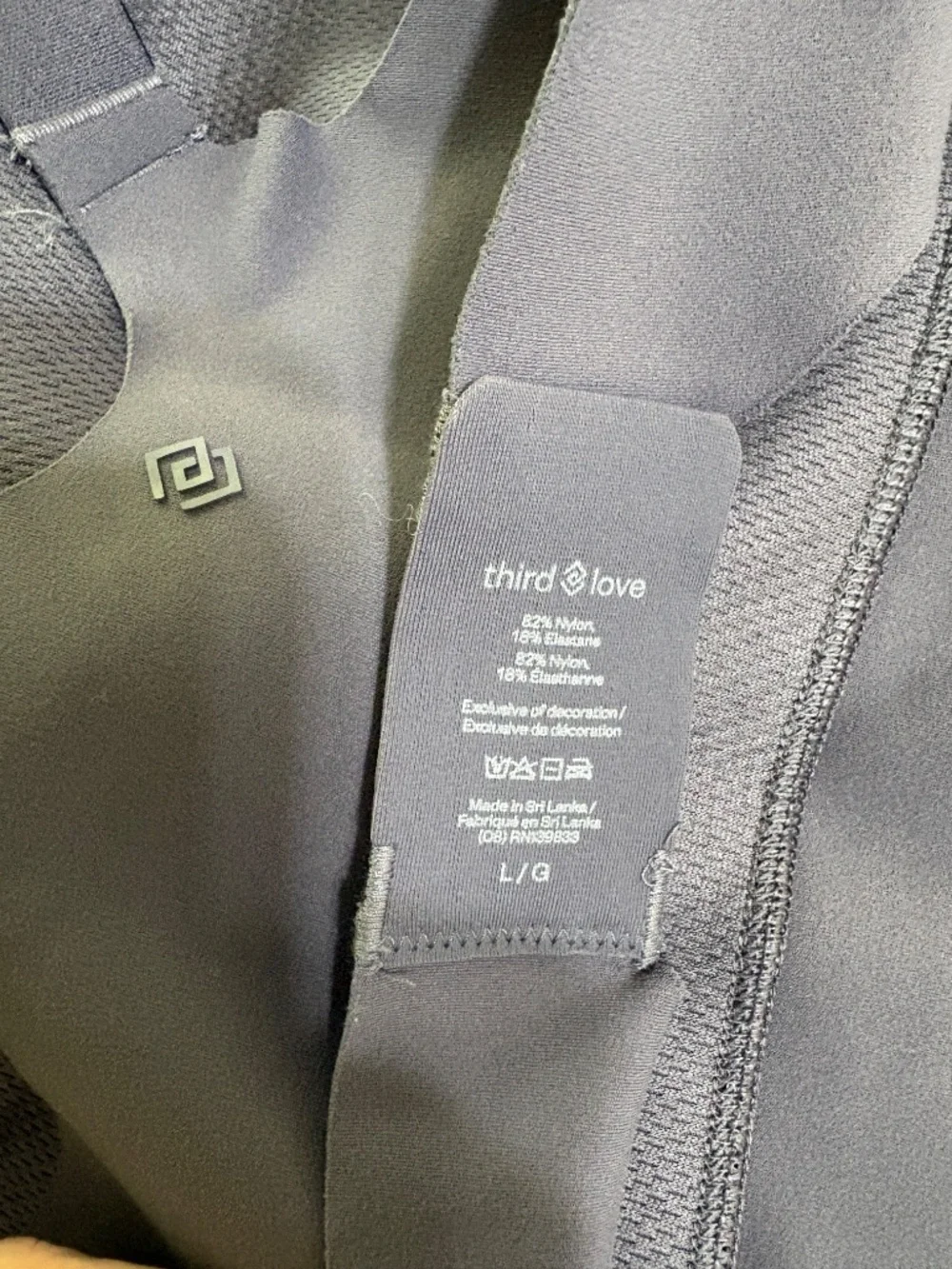 Vuori Halo Modern Full Zip Hoodie - Ecru Heather size Large